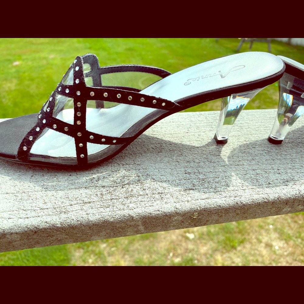 New Gorgeous Embellished heel